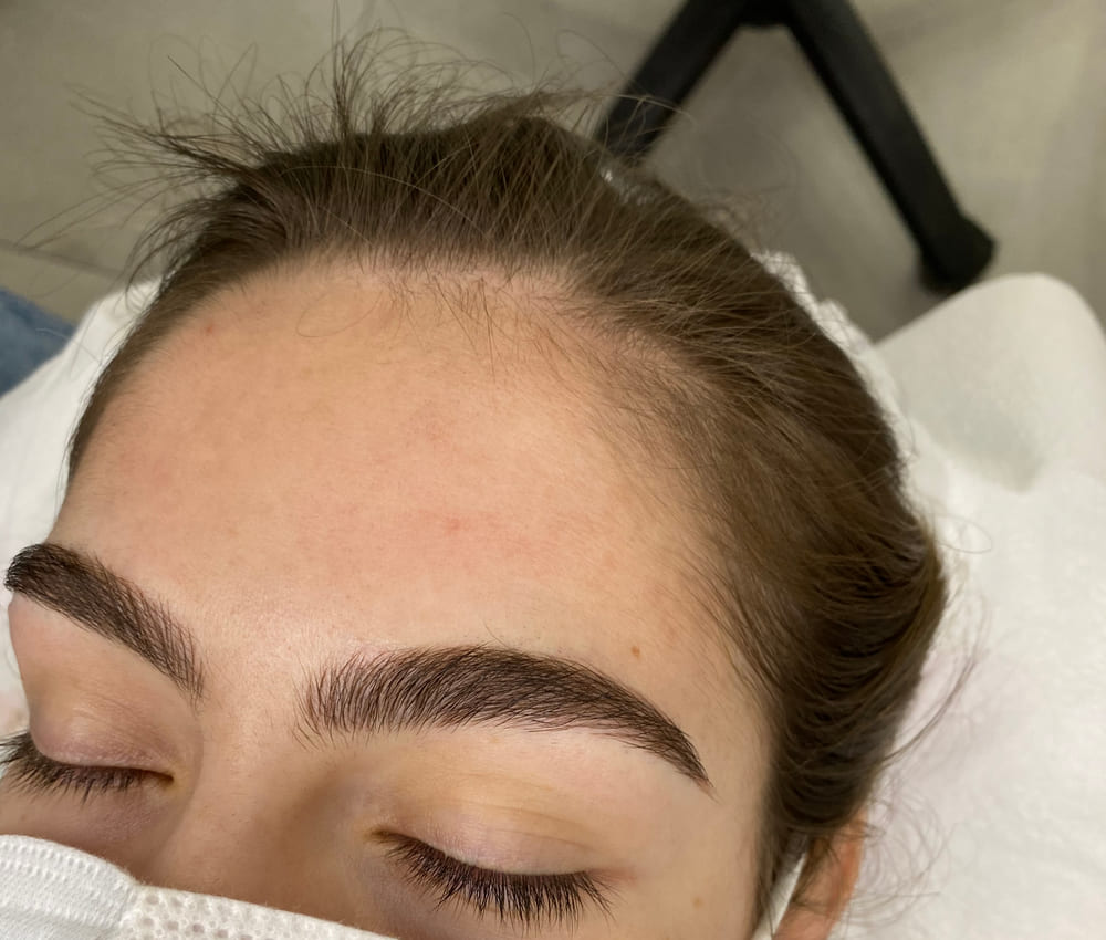 Microblading healing stages